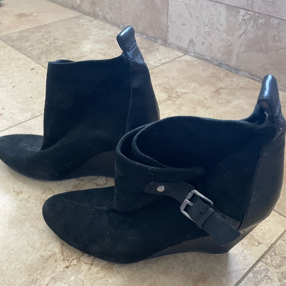 Nine West wedge bootie